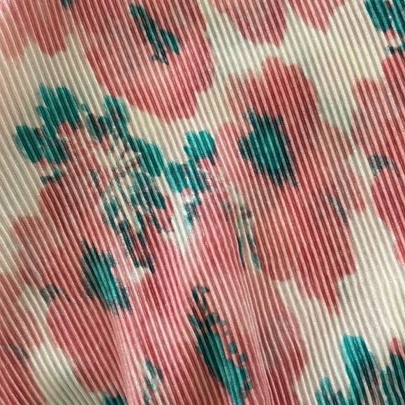 ASTR top - Picture 2 of 4